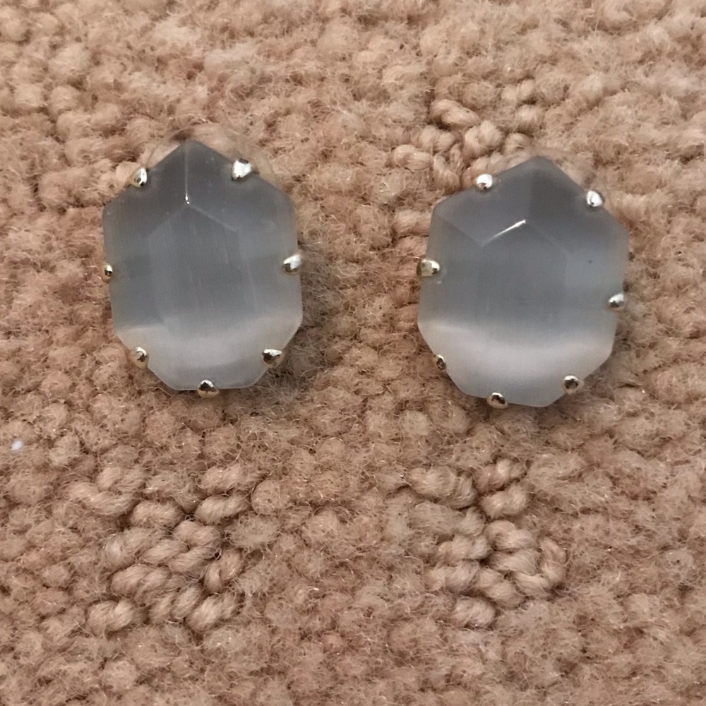 Kendra Scott studs